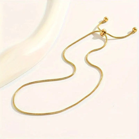 Minimalist Ankle Chain – Understated Elegance