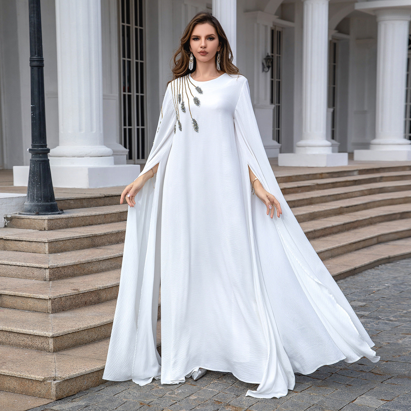 Elegant Embroidered White Abaya – Refined Muslim Evening Gown