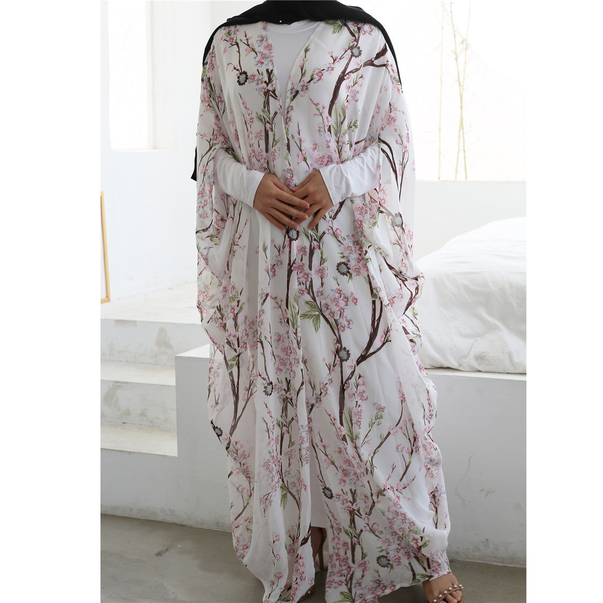 Batwing Abaya – Lightweight and Elegant Muslim Dress