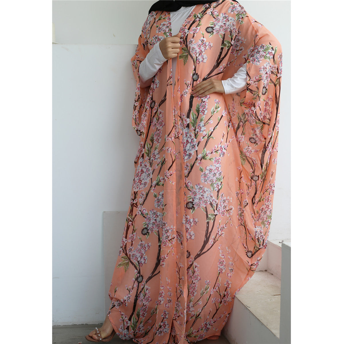 Batwing Abaya – Lightweight and Elegant Muslim Dress