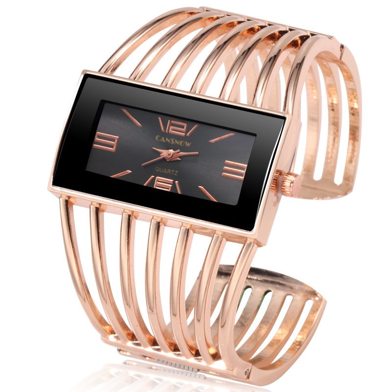 Women's luxury gold-tone bracelet watch – Elegant and modern style