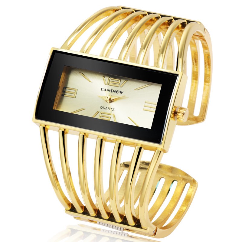 Women's luxury gold-tone bracelet watch – Elegant and modern style