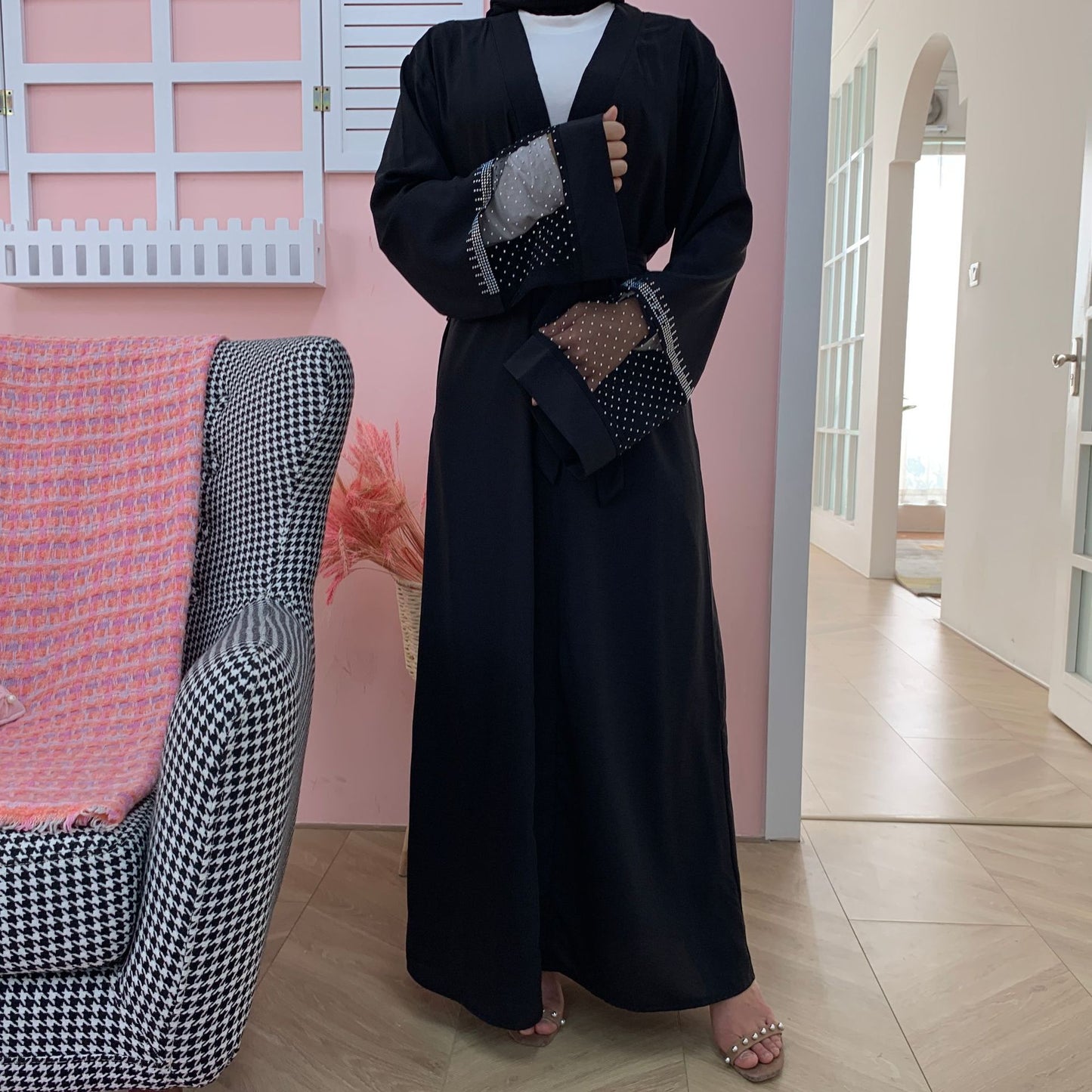 Elegant Rhinestone Abaya – Modern Muslim Dress