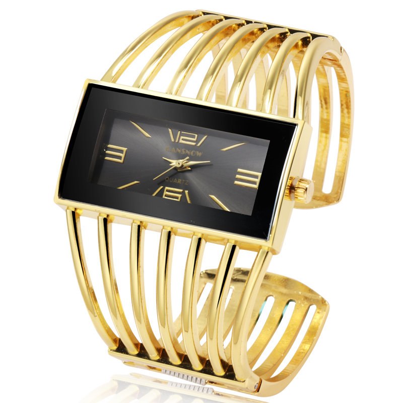 Women's luxury gold-tone bracelet watch – Elegant and modern style