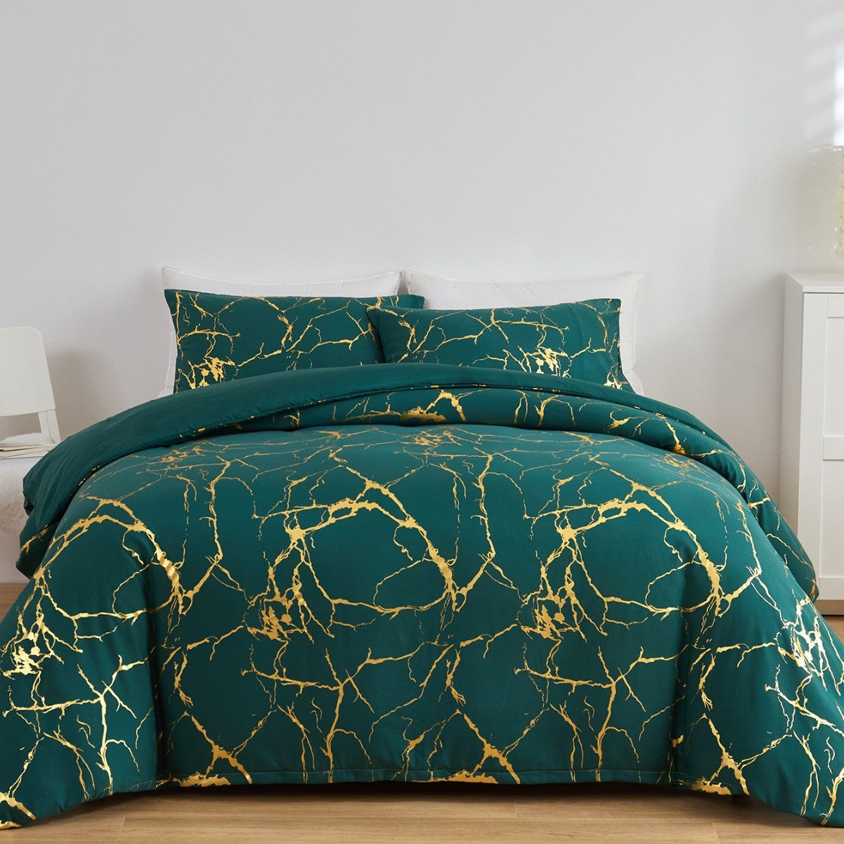 Parure de Lit Luxe Noir & Or – Élégance Moderne 3 Pièces