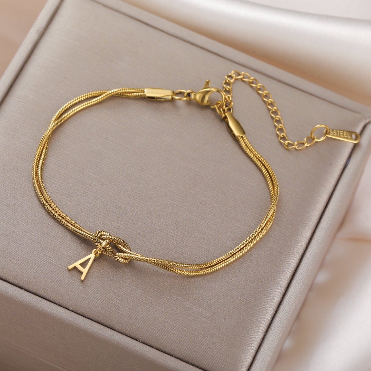 Initial Bracelet – A Personal Signature