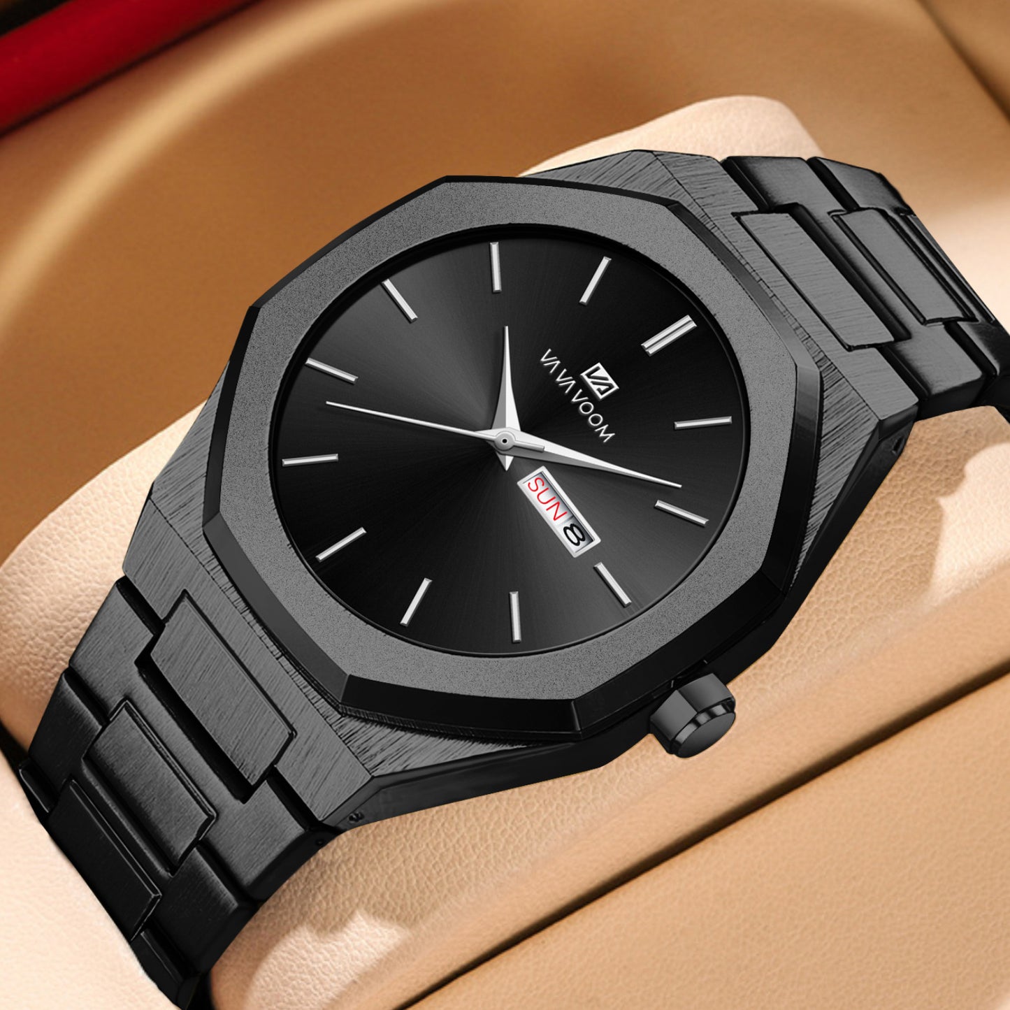 Elegant gold-tone steel watch – Modern business style