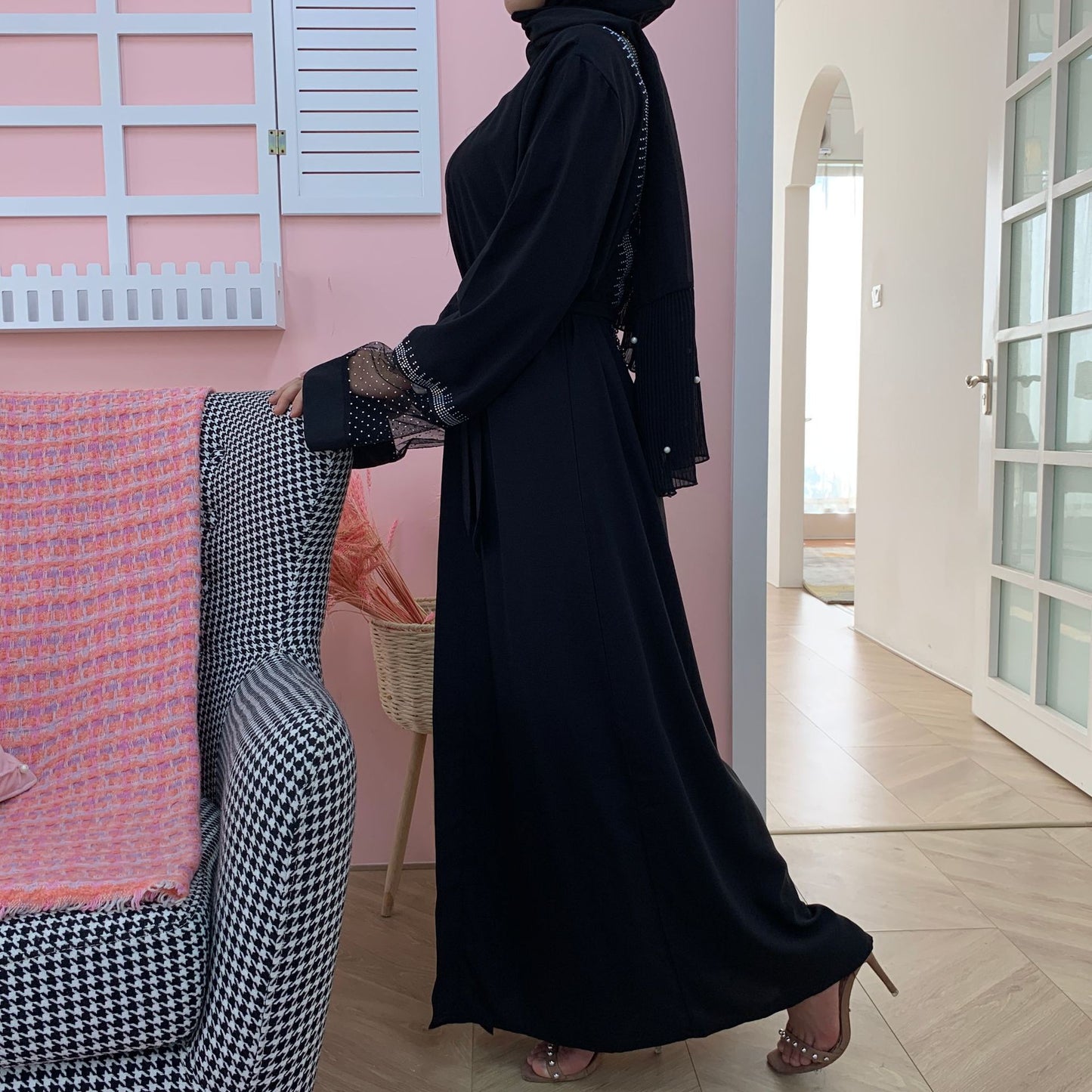 Elegant Rhinestone Abaya – Modern Muslim Dress