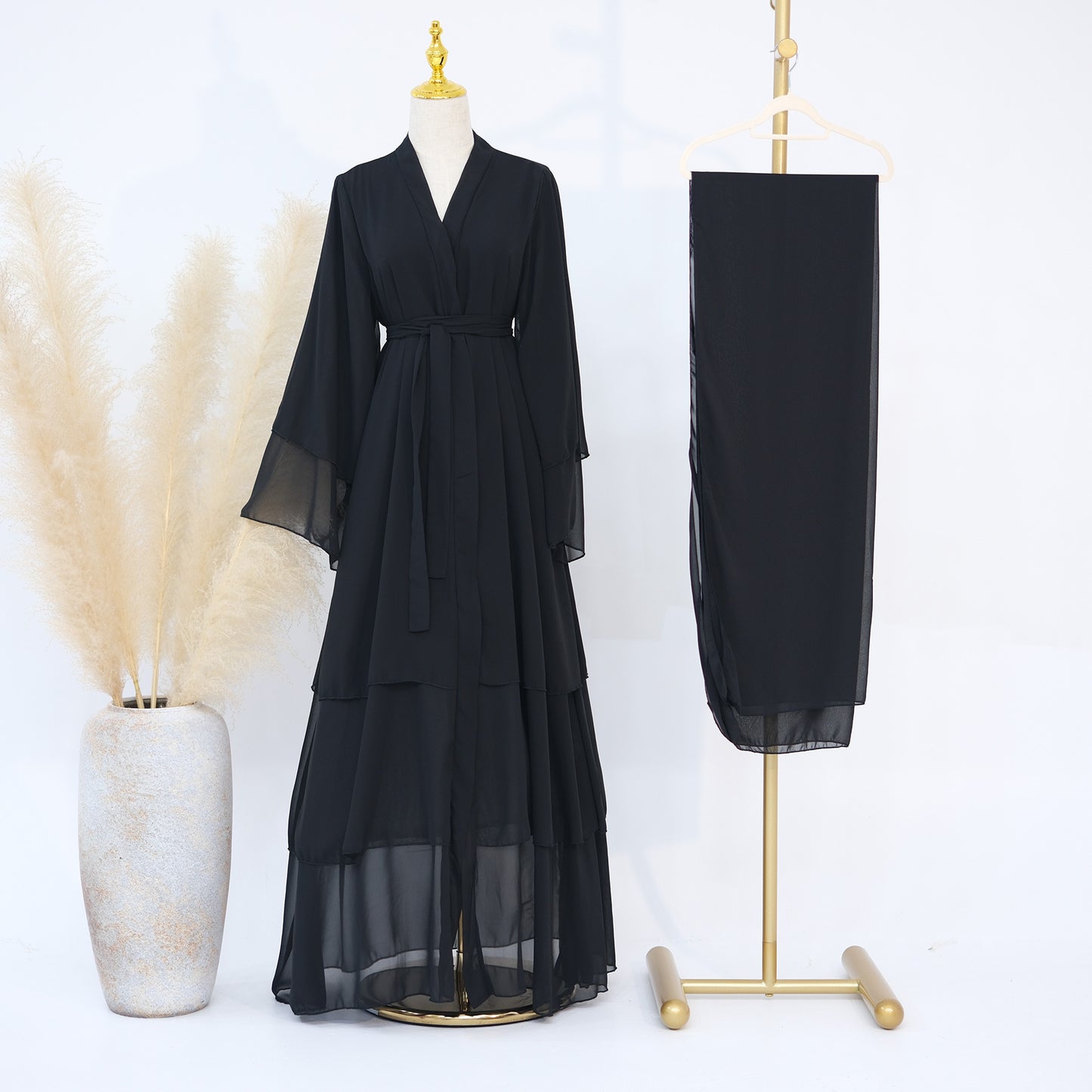 Elegant Abaya with Hijab - Refined and Modern Muslim Dress