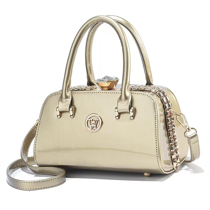 Elegant Women's Bag – Luxury & Refined Style