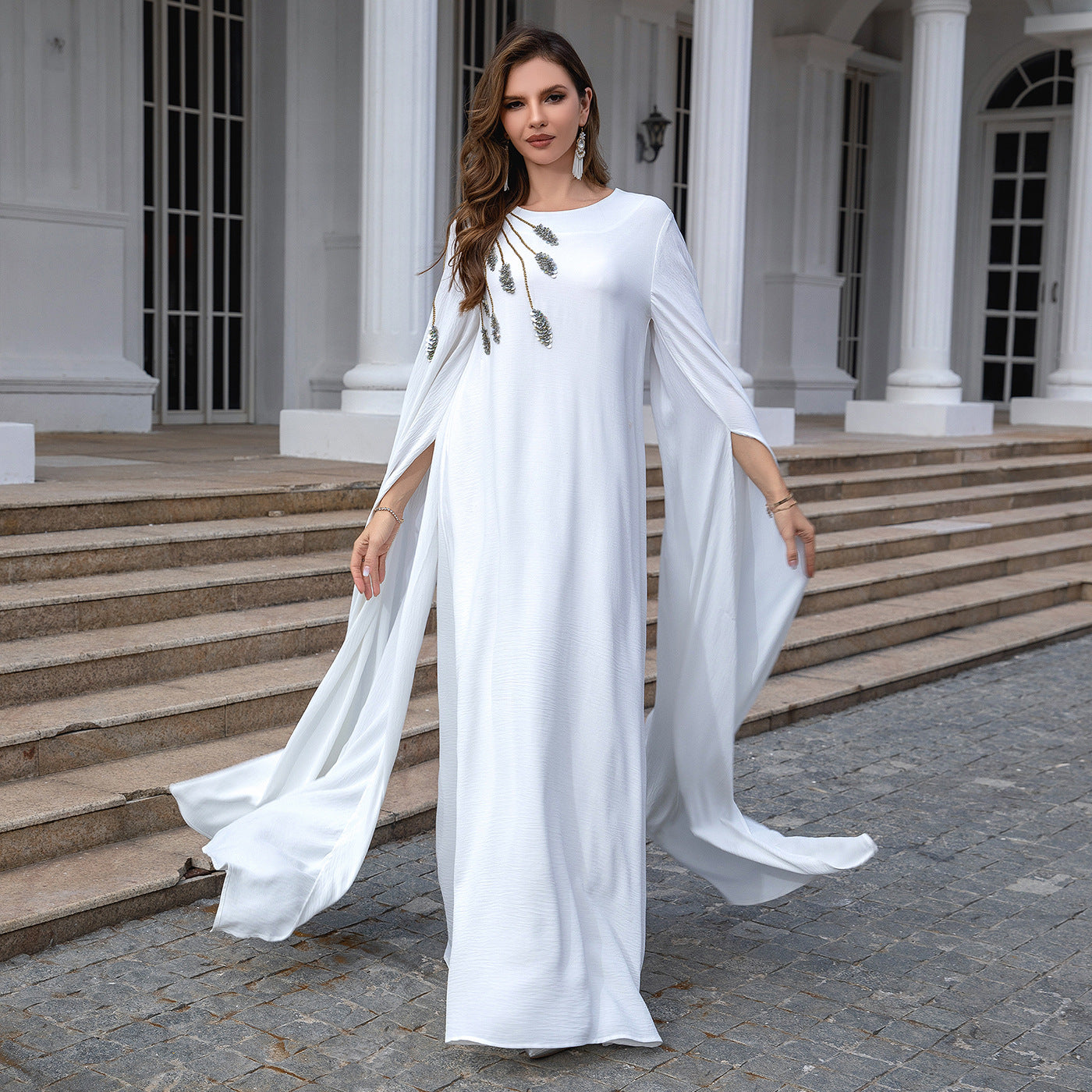 Elegant Embroidered White Abaya – Refined Muslim Evening Gown