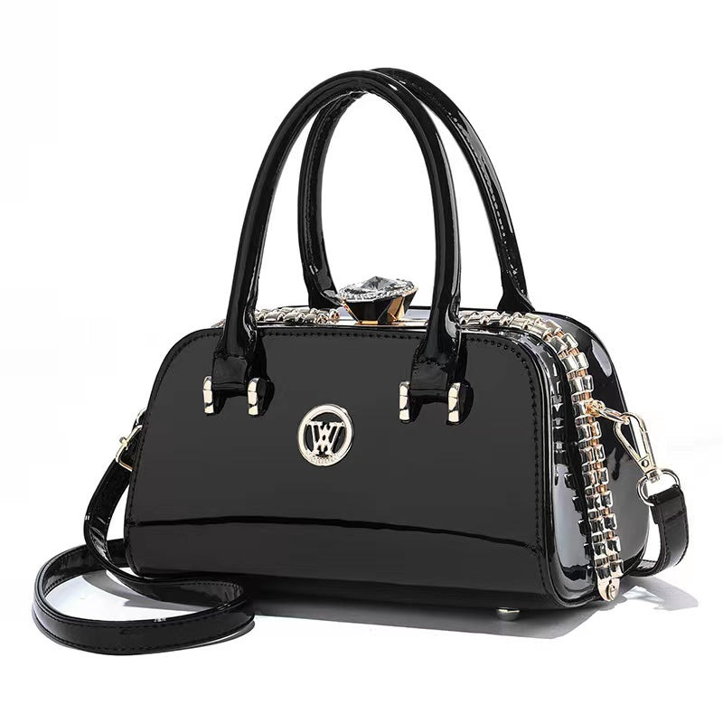 Elegant Women's Bag – Luxury & Refined Style
