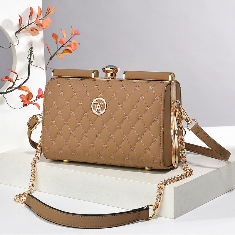 Elegant Quilted Bag – Luxury Chain & Premium Design