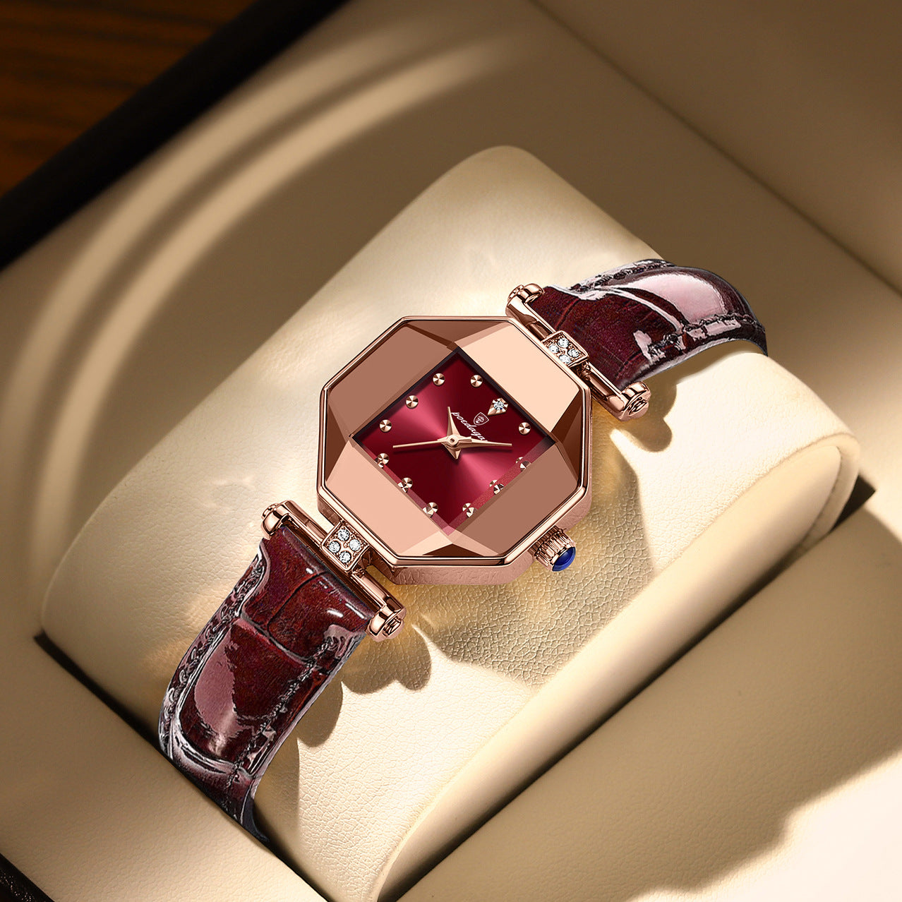 Elegant Women's Quartz Watch – Diamond Style Leather Strap