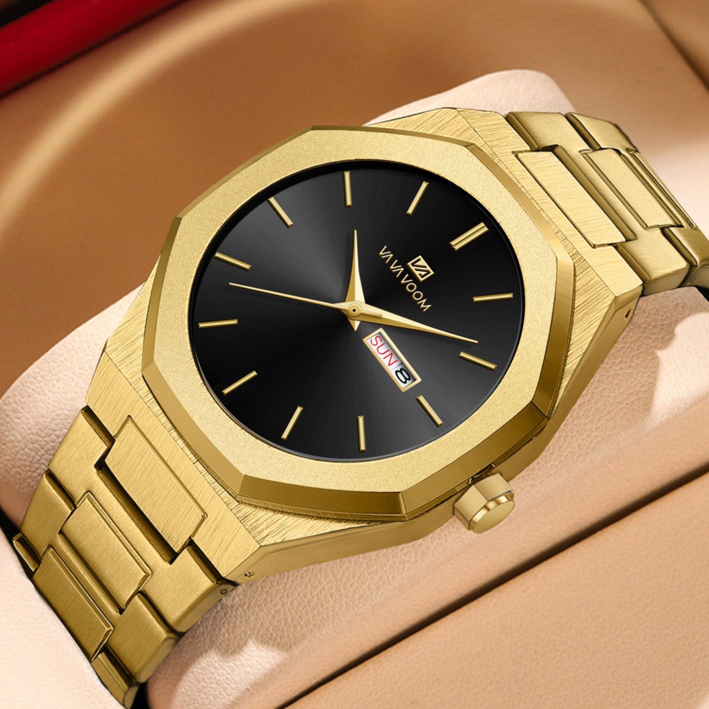 Elegant gold-tone steel watch – Modern business style