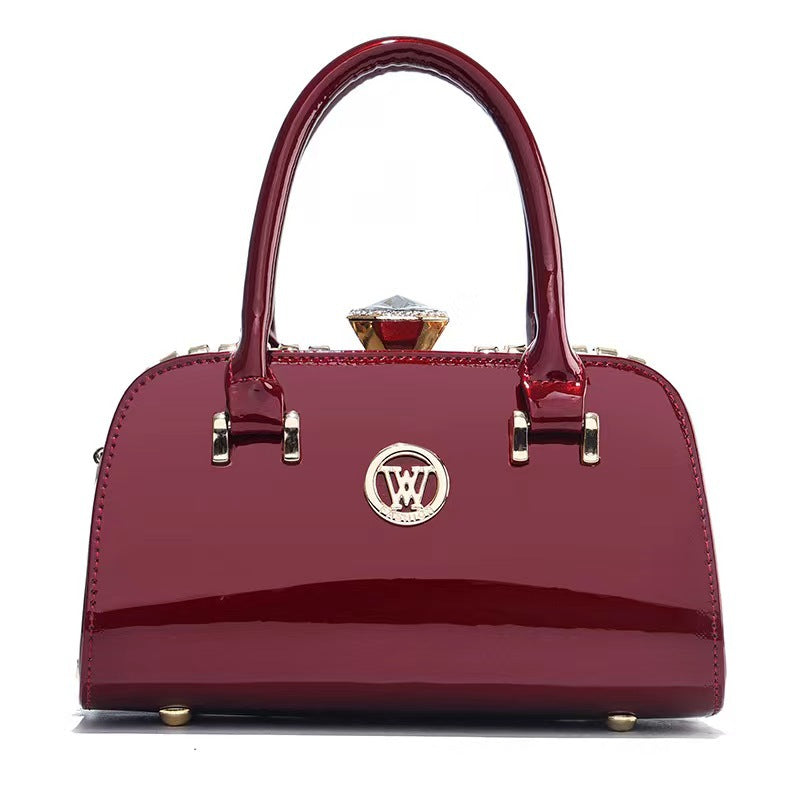Elegant Women's Bag – Luxury & Refined Style