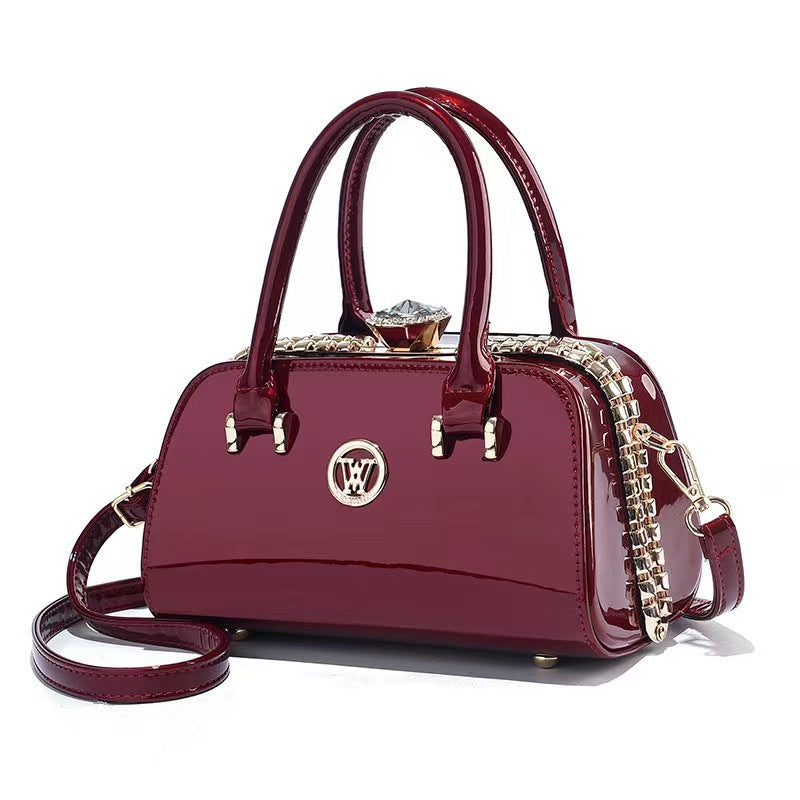 Elegant Women's Bag – Luxury & Refined Style