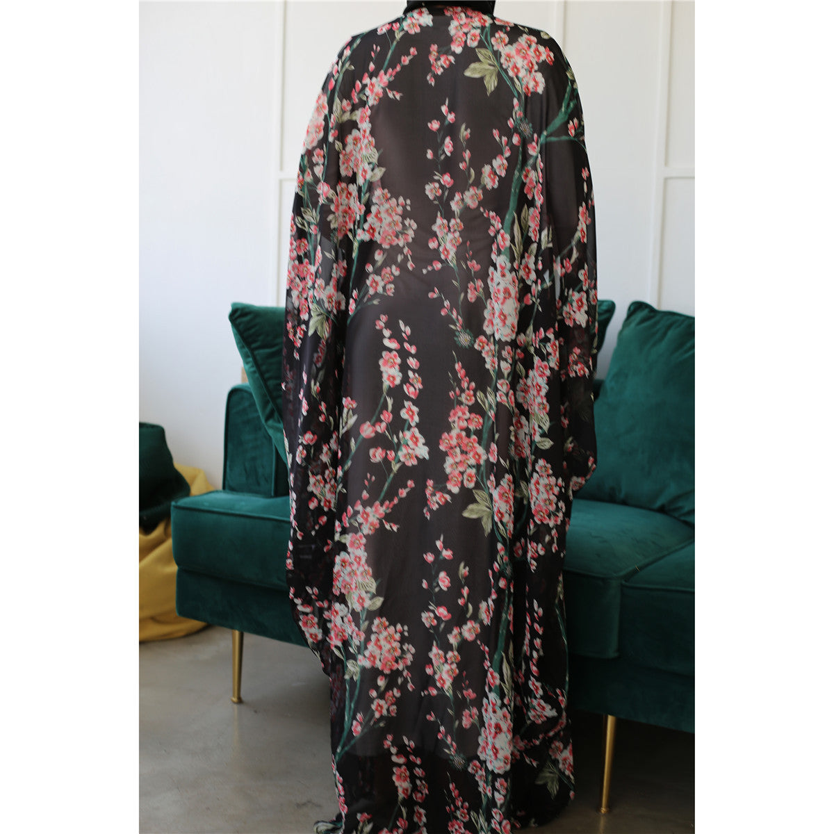 Batwing Abaya – Lightweight and Elegant Muslim Dress